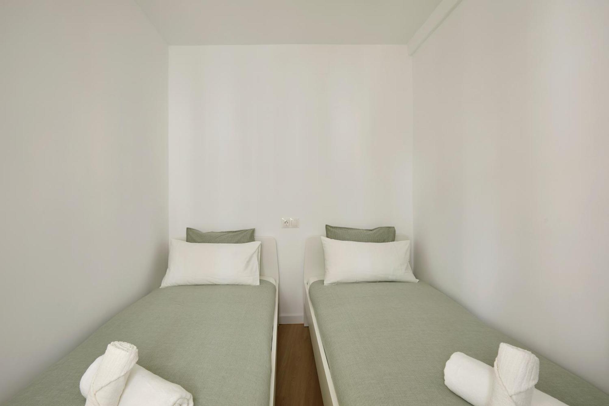 17 Nice Apartment Next To El Molino Barcelona Exteriér fotografie